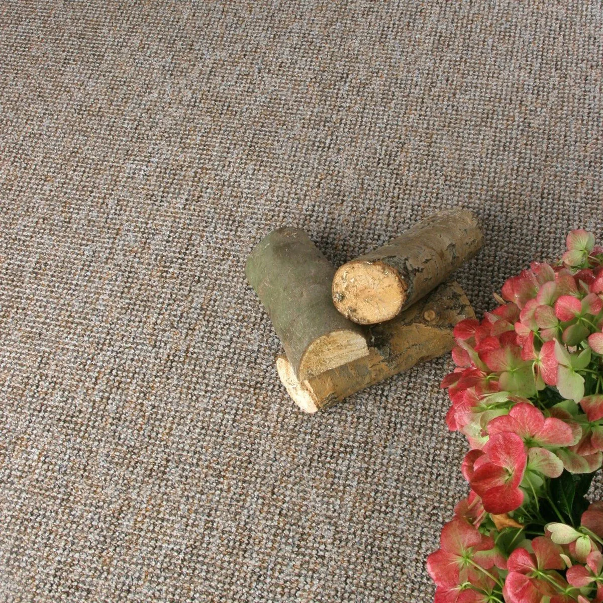 Alfombra en rollo textura café — LiBali Querétaro